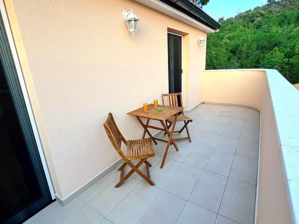 Apartman Mediteran Sibenik Ngoại thất bức ảnh